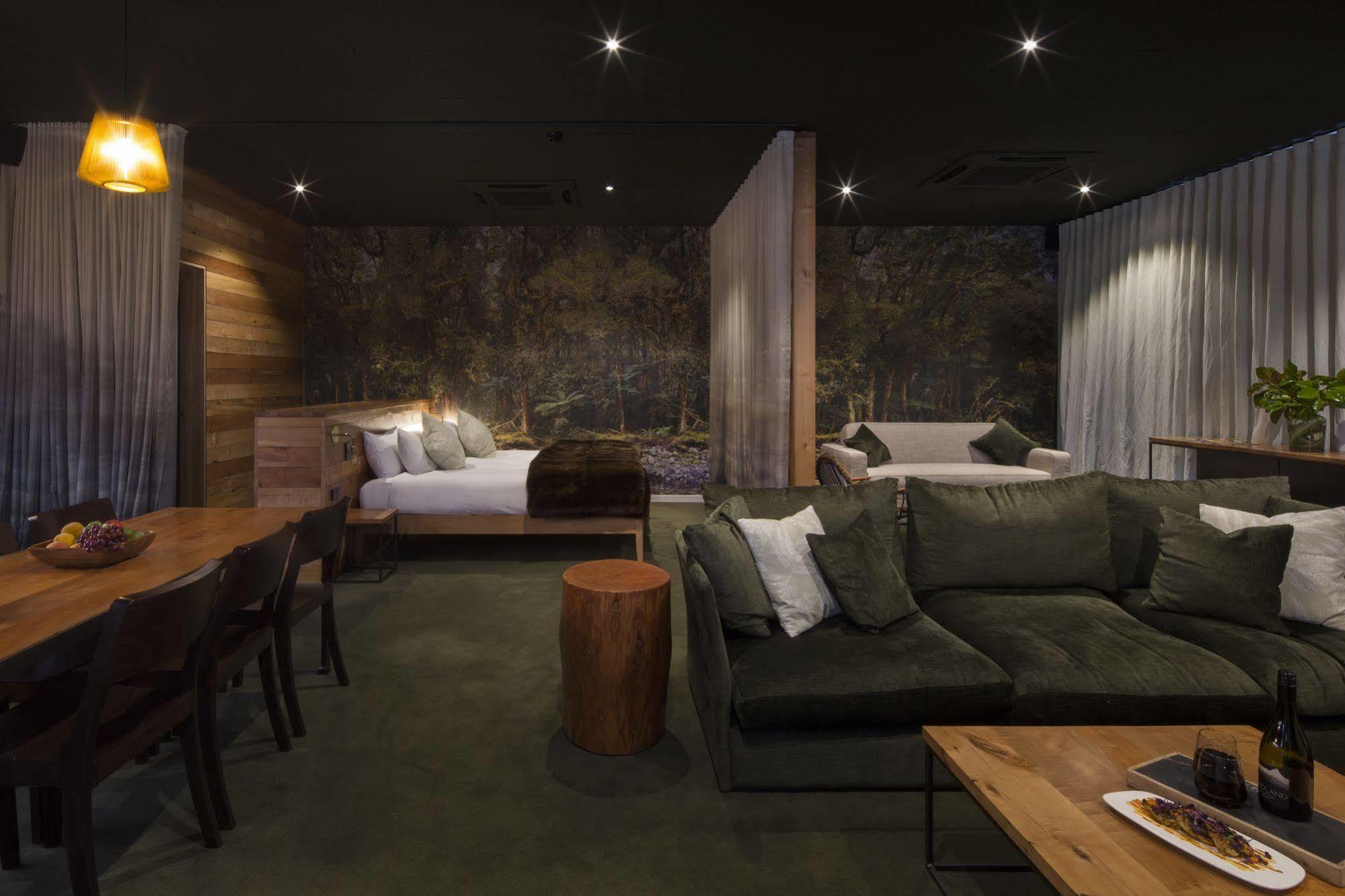 The Cinema Suites Te Anau Zewnętrze zdjęcie