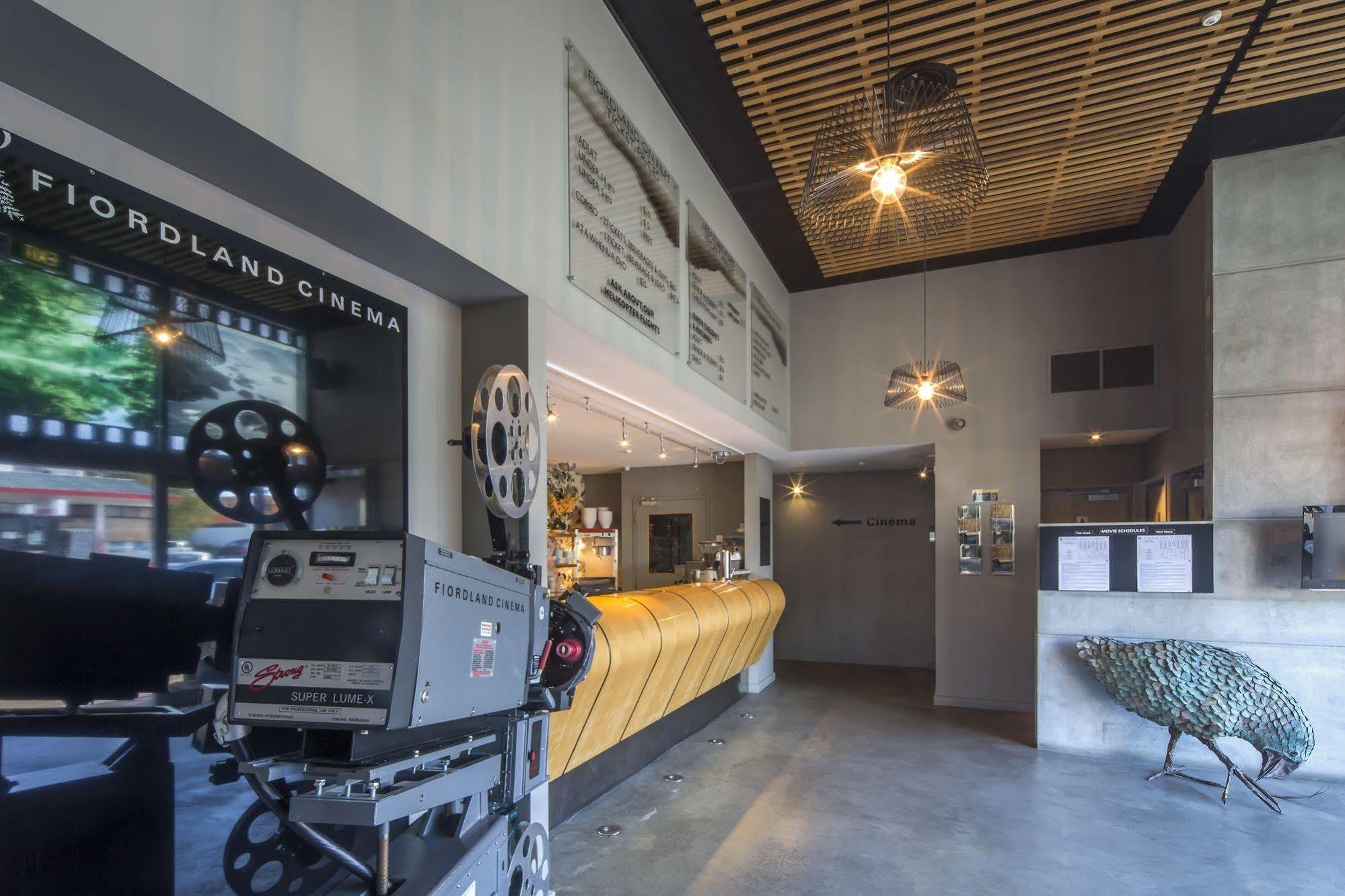 The Cinema Suites Te Anau Zewnętrze zdjęcie
